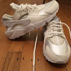 Women’s Nike Huarache